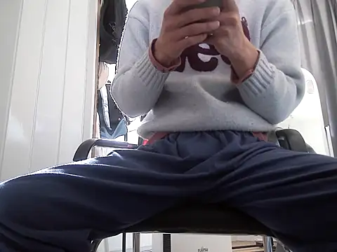 Snapshot of leeyoung_ chatting on January 2026 07:24:02 AM leeyoung online show from January 2026 07:24:02 AM