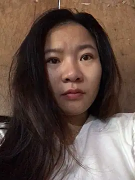 Snapshot of emiu_xinh03 chatting on October 2025 12:32:02 AM emiu xinh03 online show from October 2025 12:32:02 AM