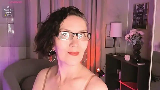 Irene Marlow online show from June 2026 01:44:01 PM