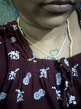 sweetqueen143 online show from September 2025 01:25:02 PM