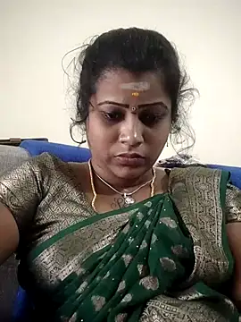 sweetqueen143 online show from October 2025 11:29:02 AM