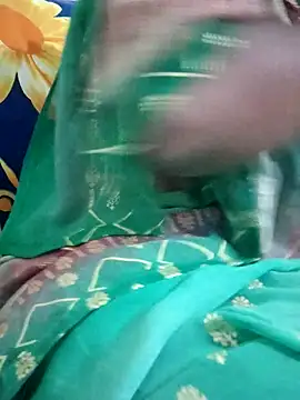 sweetqueen143 online show from October 2025 04:25:02 PM