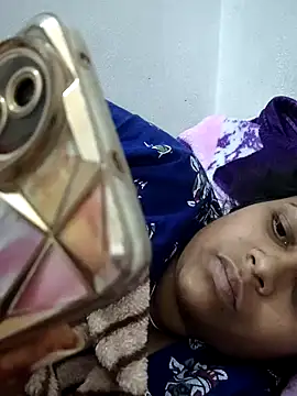 sweetqueen143 online show from February 2026 08:27:02 AM