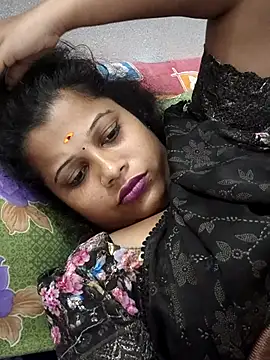 sweetqueen143 online show from February 2026 07:23:01 PM