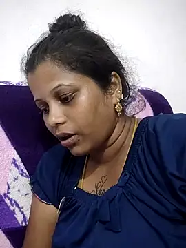 Snapshot of sweetqueen143 chatting on May 2026 03:28:02 PM sweetqueen143 online show from May 2026 03:28:02 PM