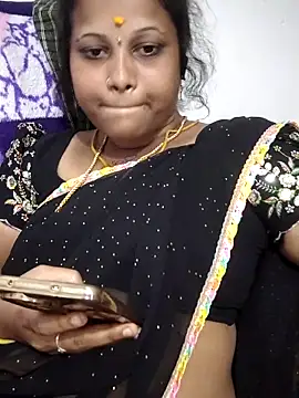 Snapshot of sweetqueen143 chatting on May 2026 12:22:02 PM sweetqueen143 online show from May 2026 12:22:02 PM