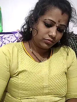 Snapshot of sweetqueen143 chatting on May 2026 09:54:01 PM sweetqueen143 online show from May 2026 09:54:01 PM