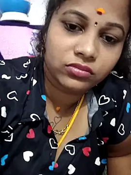 Snapshot of sweetqueen143 chatting on May 2026 06:09:01 PM sweetqueen143 online show from May 2026 06:09:01 PM