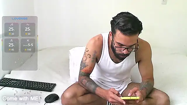 htrebor87 online show from January 2026 05:49:02 PM