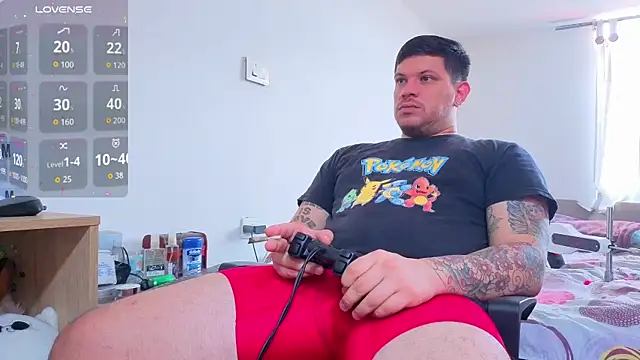 Snapshot of ryden_01 chatting on December 2025 04:03:02 PM ryden 01 online show from December 2025 04:03:02 PM