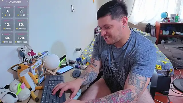 Snapshot of ryden_01 chatting on January 2026 06:55:02 PM ryden 01 online show from January 2026 06:55:02 PM