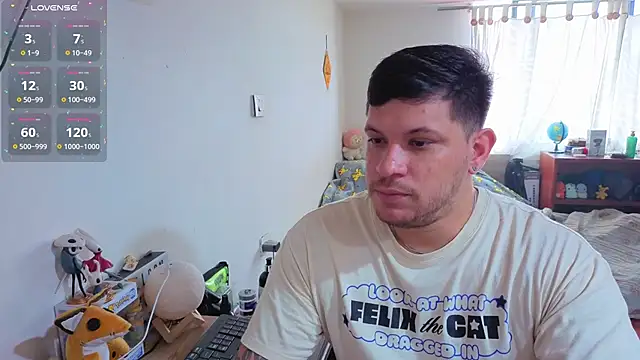 Snapshot of ryden_01 chatting on January 2026 04:31:02 PM ryden 01 online show from January 2026 04:31:02 PM