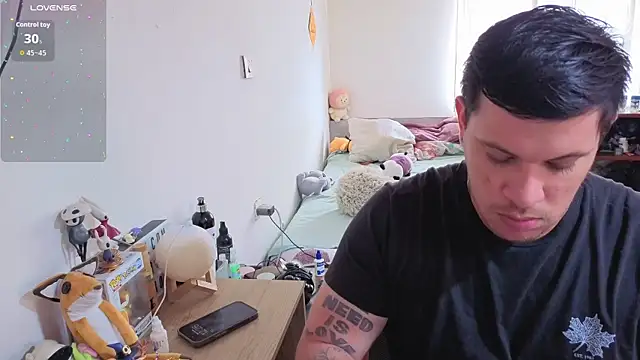 Snapshot of ryden_01 chatting on February 2026 05:27:02 PM ryden 01 online show from February 2026 05:27:02 PM