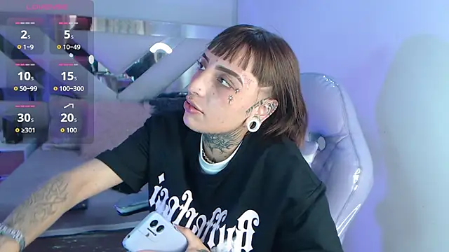 Gyal 8  online show from October 2025 08:51:02 PM