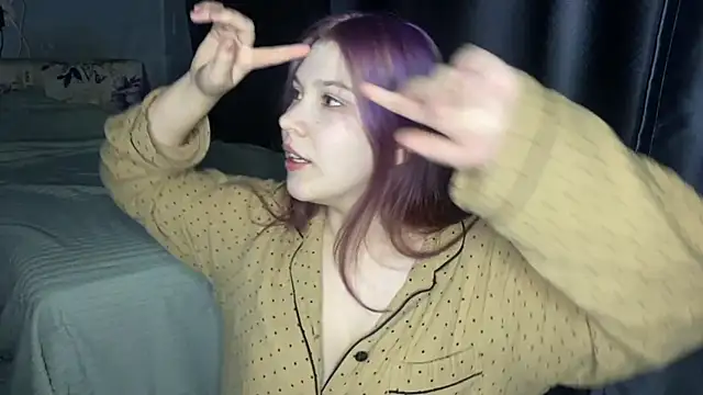 Elvira8cute online show from October 2025 08:41:02 PM