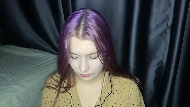 Elvira8cute online show from October 2025 04:06:02 PM