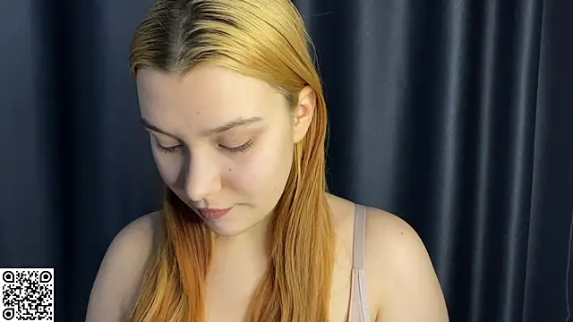 Elvira8cute online show from December 2025 03:52:01 PM