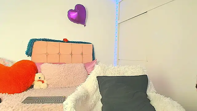 cat nasty online show from April 2026 07:04:02 PM