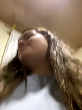 Aphrill online show from October 2025 01:44:02 AM