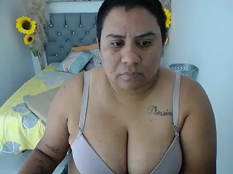 hotlesby valery online show from March 2026 08:01:01 PM