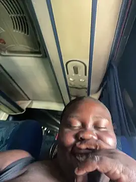 CarolinaGomez  online show from April 2026 04:32:01 PM