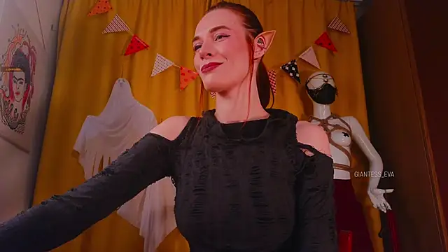 Giantess Eva online show from October 2025 05:15:02 PM