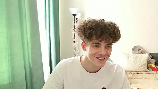 Snapshot of dreamgonetan chatting on September 2025 01:13:01 PM dreamgonetan online show from September 2025 01:13:01 PM