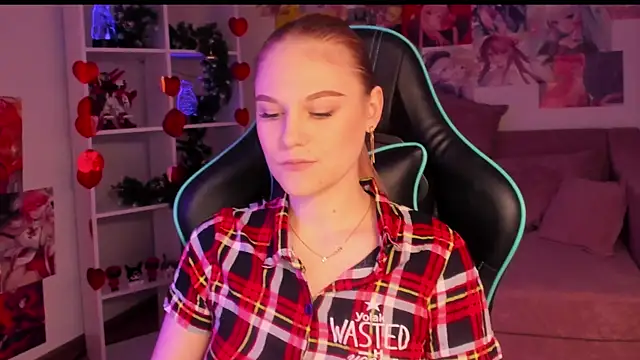 AriaWell online show from December 2025 09:25:01 AM