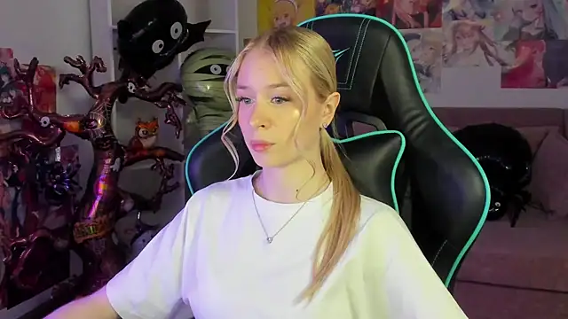 MiaGraces online show from October 2025 06:09:01 PM