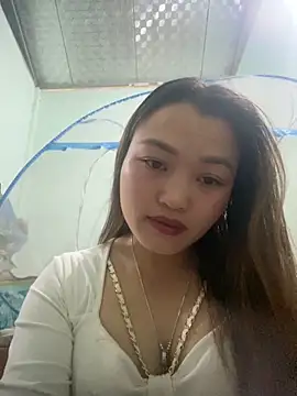 Snapshot of Puka-a chatting on November 2025 08:05:02 AM Puka-a online show from November 2025 08:05:02 AM