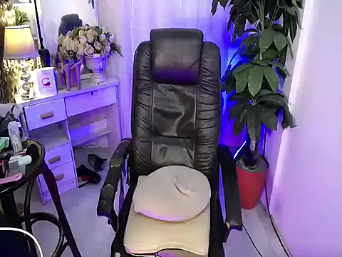 AngelitaDeputouch online show from April 2026 08:29:02 AM