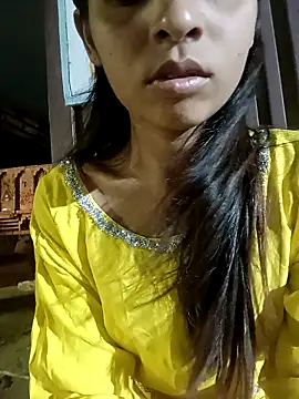 Kiara-Model online show from April 2026 02:37:02 PM