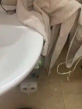 Snapshot of tusmuertos420 chatting on September 2025 09:32:01 AM tusmuertos420 online show from September 2025 09:32:01 AM