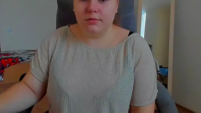 Snapshot of Liza-Mendez chatting on November 2025 06:07:02 AM Liza-Mendez online show from November 2025 06:07:02 AM