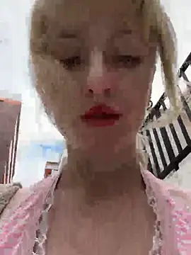 RonnieKiss online show from November 2025 05:39:02 AM