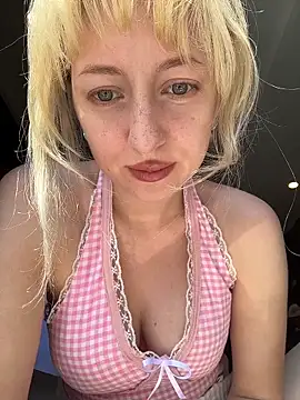 RonnieKiss online show from December 2025 06:40:02 AM