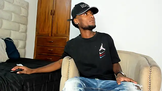 BennBrown online show from October 2025 08:28:02 PM