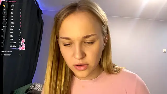 TanekaBoitel online show from October 2025 11:11:02 AM