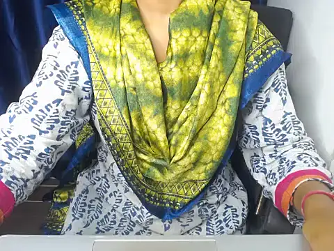priya gupta7 online show from October 2025 01:51:02 PM