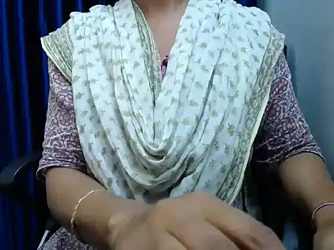 priya gupta7 online show from October 2025 02:19:01 PM