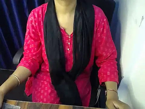 priya gupta7 online show from October 2025 01:45:02 PM