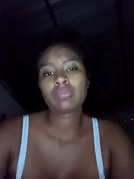 Snapshot of _Canella_ chatting on October 2025 06:04:02 AM  Canella  online show from October 2025 06:04:02 AM