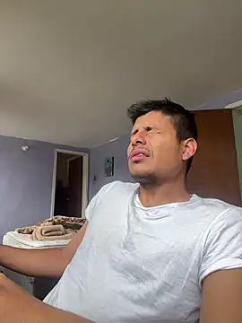 Snapshot of AnotherJuan_ chatting on October 2025 01:19:01 PM AnotherJuan online show from October 2025 01:19:01 PM