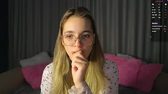 vivyboo111 online show from November 2025 08:19:01 PM