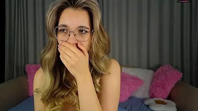 vivyboo111 online show from November 2025 08:33:02 PM