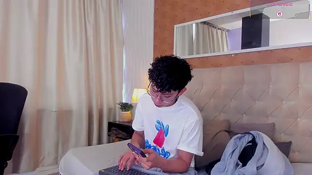 liam twiink online show from January 2026 07:30:01 PM