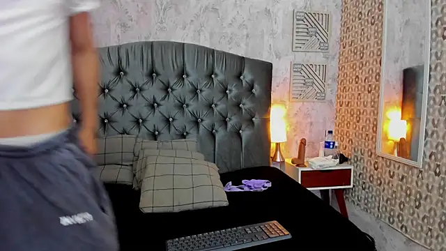 liam twiink online show from February 2026 03:25:02 AM