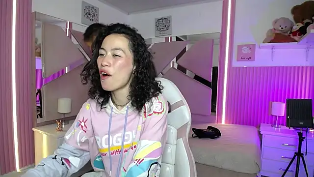 Snapshot of oblivionlove chatting on November 2025 09:26:02 PM oblivionlove online show from November 2025 09:26:02 PM