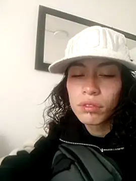 Snapshot of oblivionlove chatting on November 2025 06:53:02 PM oblivionlove online show from November 2025 06:53:02 PM