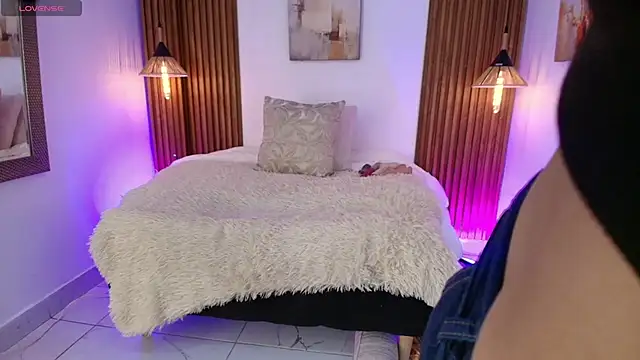 EvaGoddess  online show from April 2026 04:45:02 PM